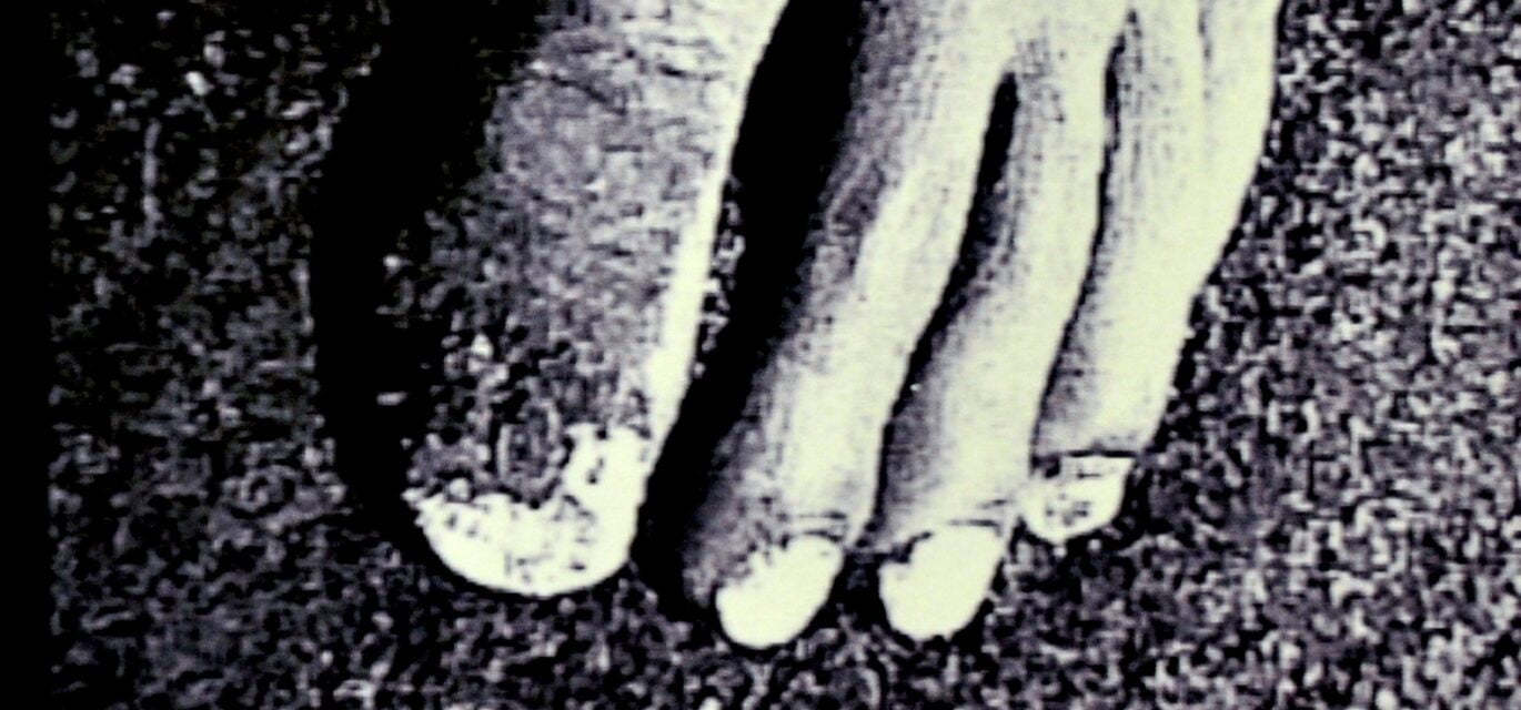 Front cover of Disposable People by Ezekel Alan