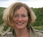 Headshot of Catriona Troth