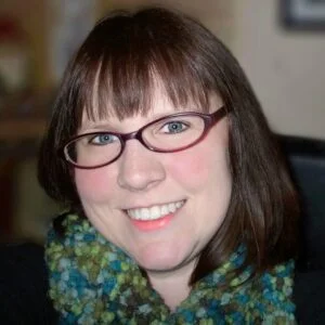 Samantha Warren headshot