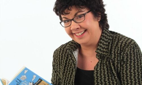 Lorna Sixsmith headshot