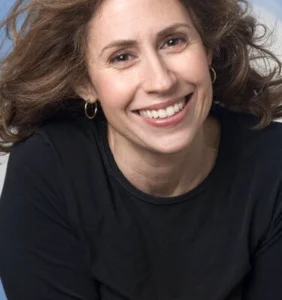 Amy Edelman headshot IndieReader President