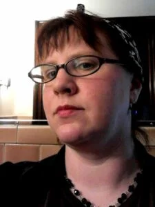 Headshot of Samantha Warren