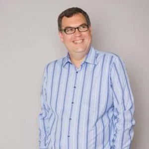 Head and shoulders photo of Timothy Lewis