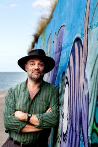 Head and shoulders photo of RichardDee