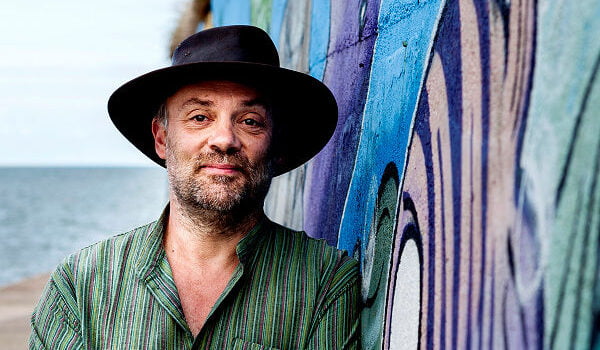 Head and shoulders photo of RichardDee