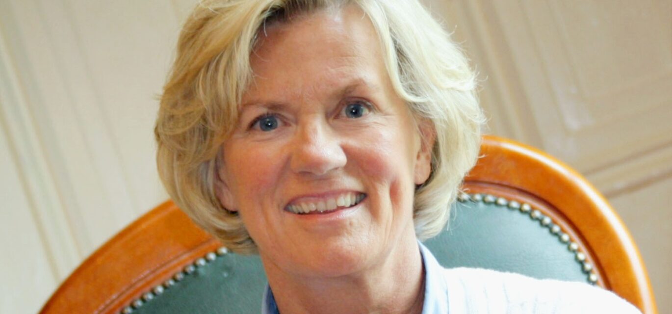 Headshot of Susanne O'Leary