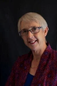 headshot of Ali Bacon