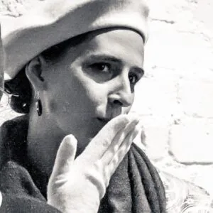 Headshot of Anne-Catherine de Fombelle