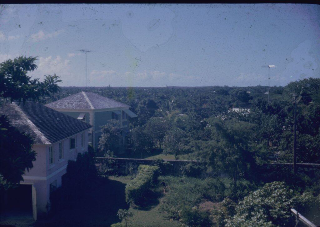 Photo of houses in the Bahamas