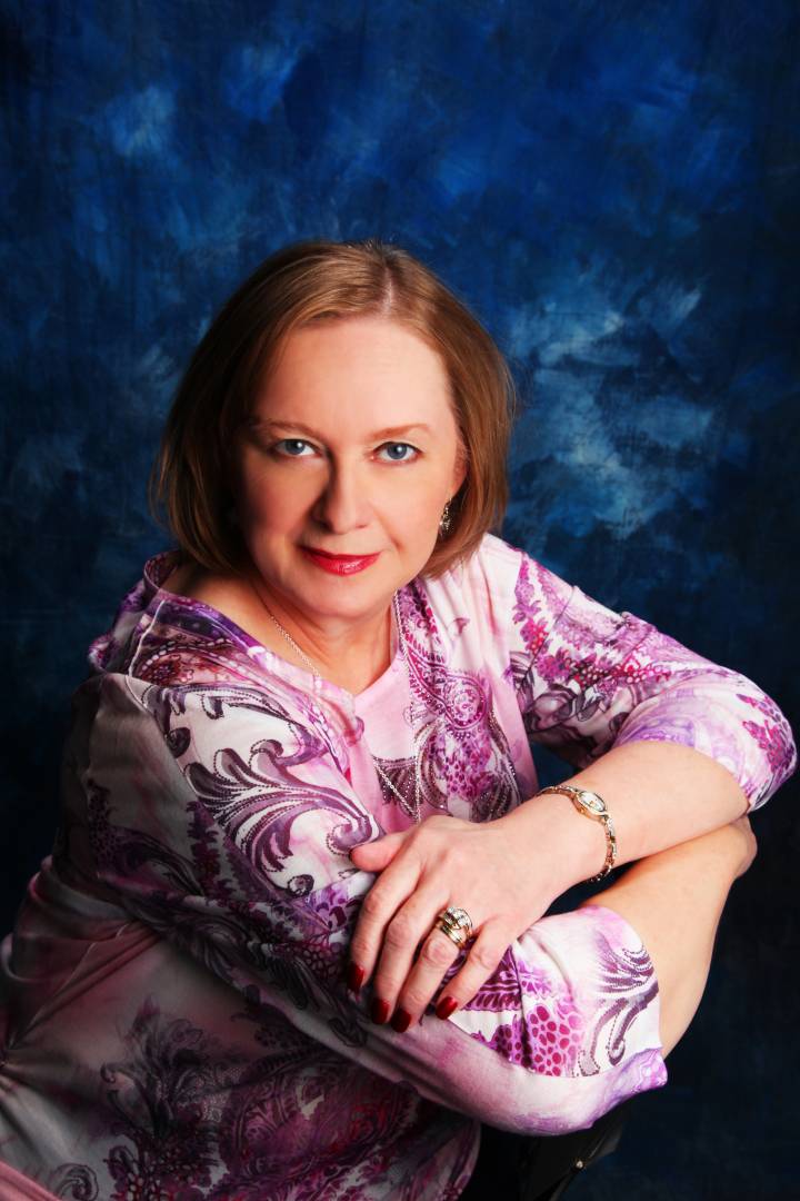 Self-publishing Success Story: Connie Suttle, Fantasy Writer