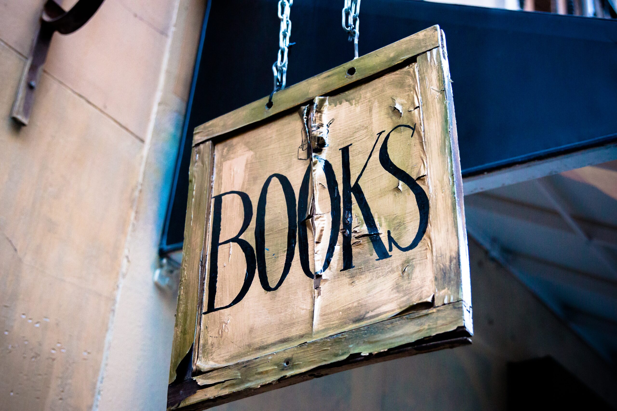 Self-publishing News: Booksellers Square Up To Amazon (Again)